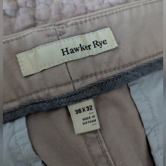 Men's Kakhi Slacks - Picture 3 of 4